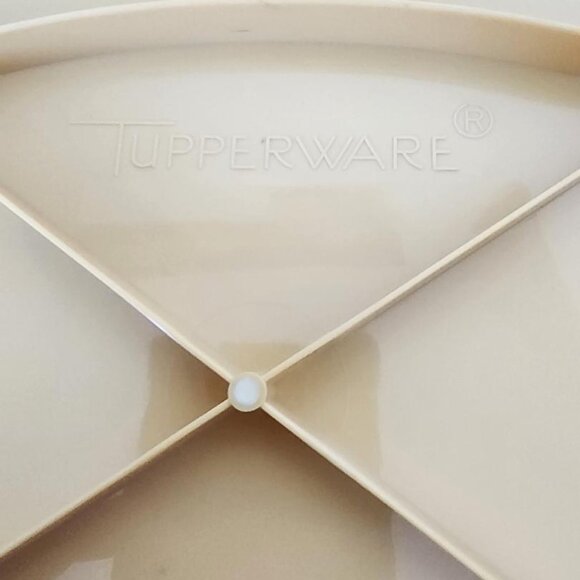 Vintage Tupperware 9" x 13" Cake Carrier w/ Base Lid Carry Handle 622-2 - Picture 5 of 6